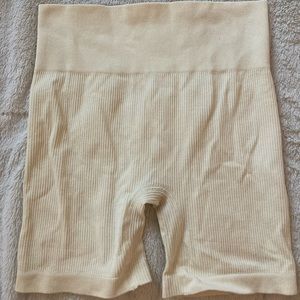 nude ribbed biker shorts